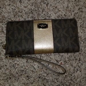 Michael Kors wallet